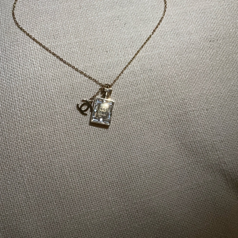 Gold Perfume Bottle Pendant Necklace